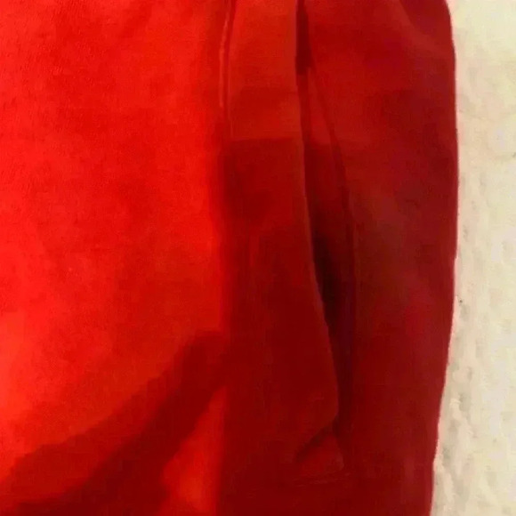 Mens Runtz Shirt/Short Set in Red with blue logo Both pieces are an XL - Picture 10 of 16